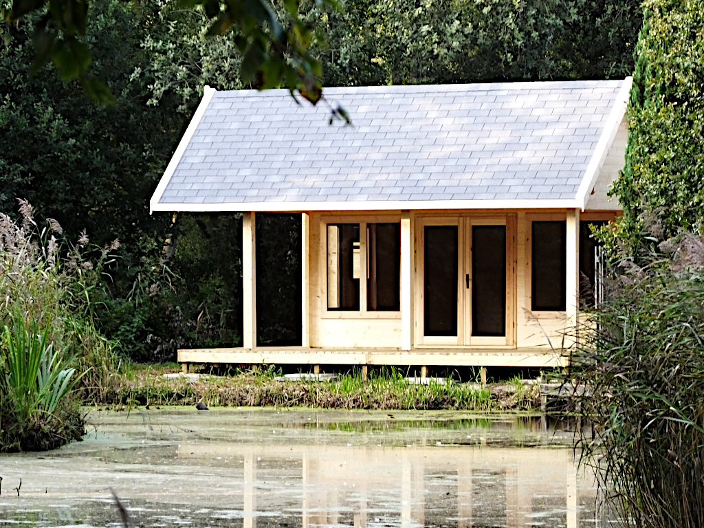Log Cabin Erection - Day Six
